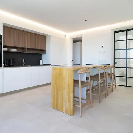 Casa de Férias Stunning Penthouse In Estepona