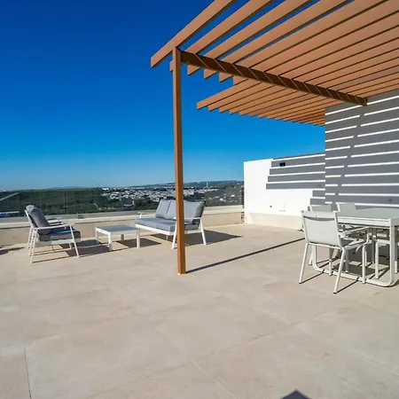 Stunning Penthouse In Prázdninový dům Estepona